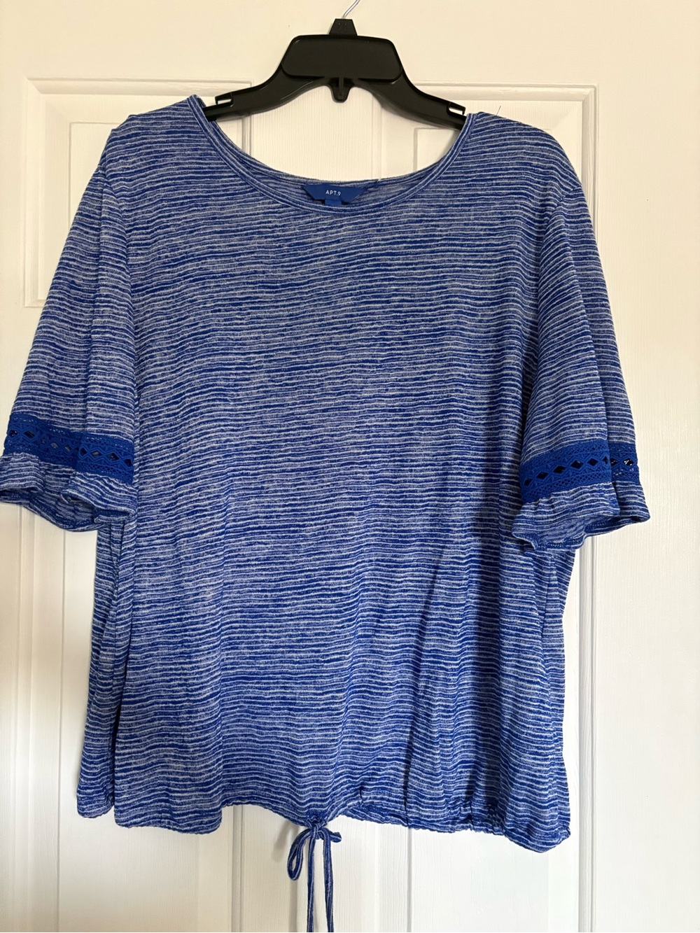 Apt. 9 Blue Striped Tie-Hem Short Sleeve Tee with Eyelet Trim